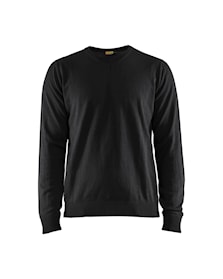 Knitted wool pullover